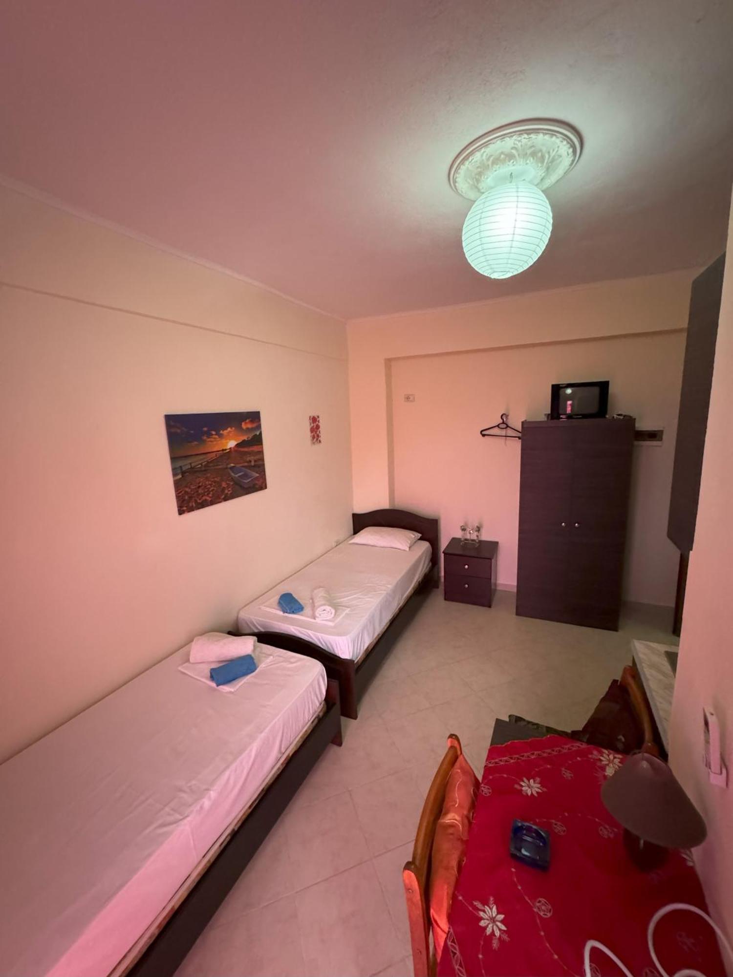 Adrian Agustin Rooms Lukovë Exterior foto