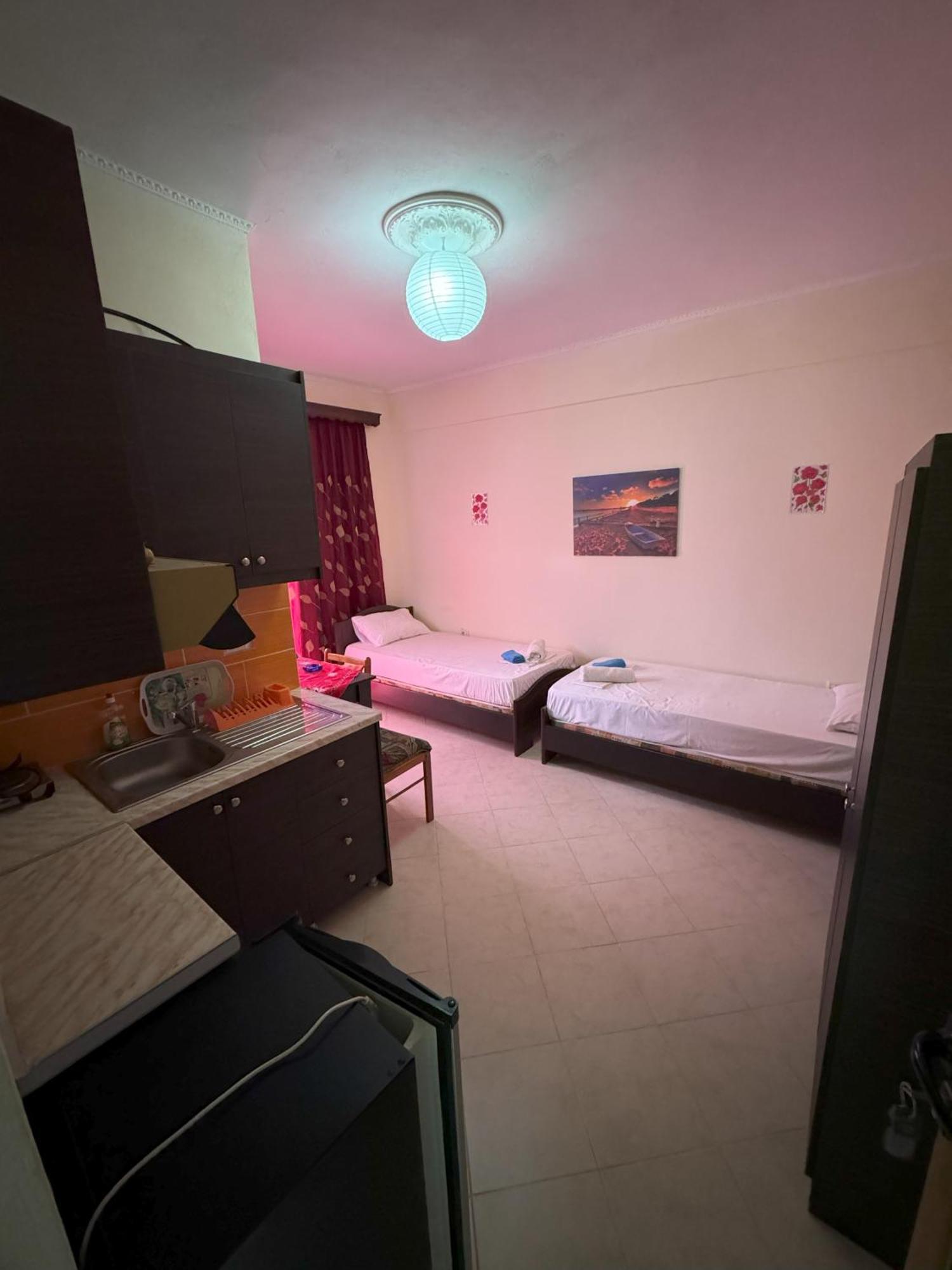 Adrian Agustin Rooms Lukovë Exterior foto