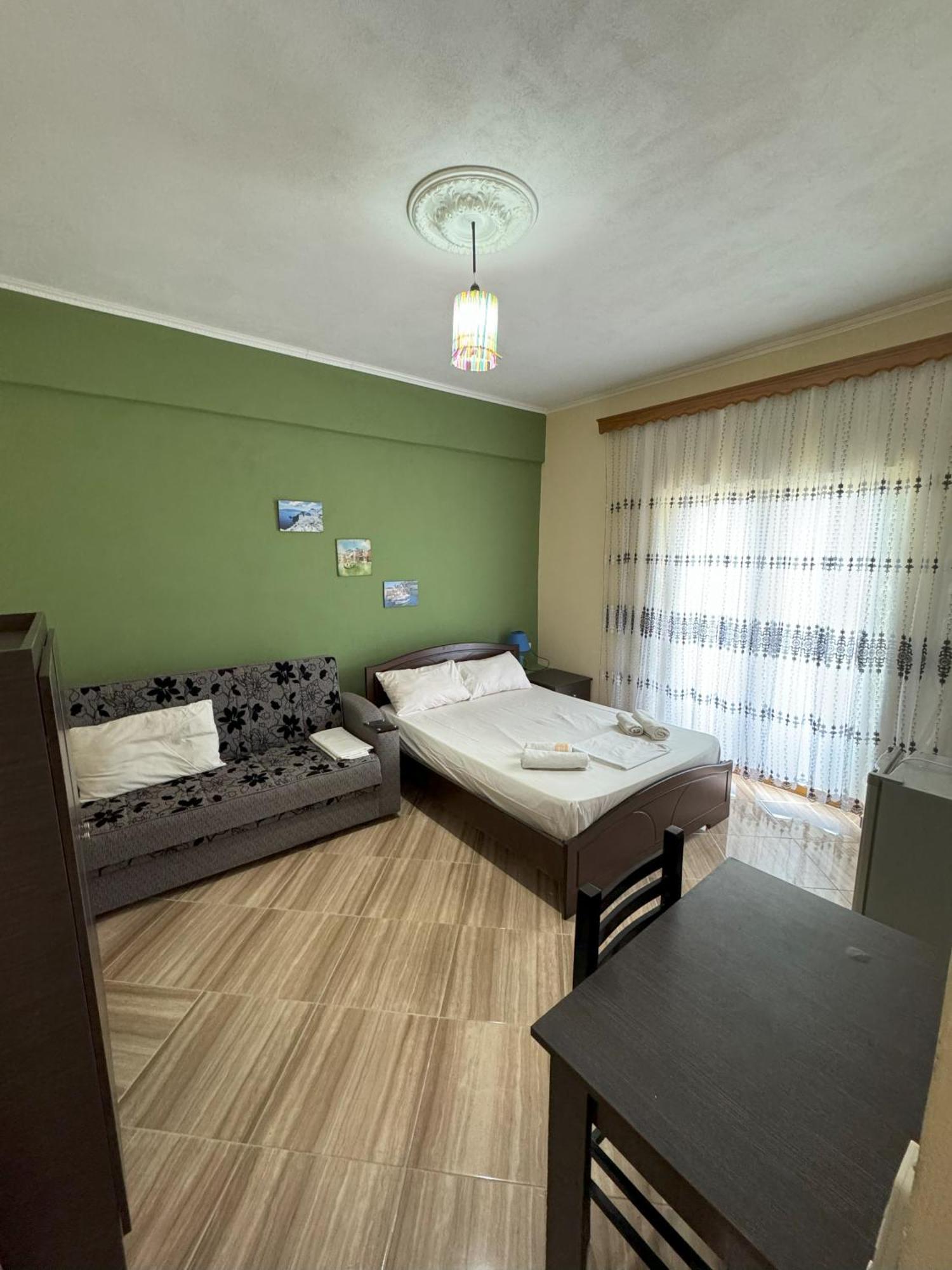Adrian Agustin Rooms Lukovë Exterior foto
